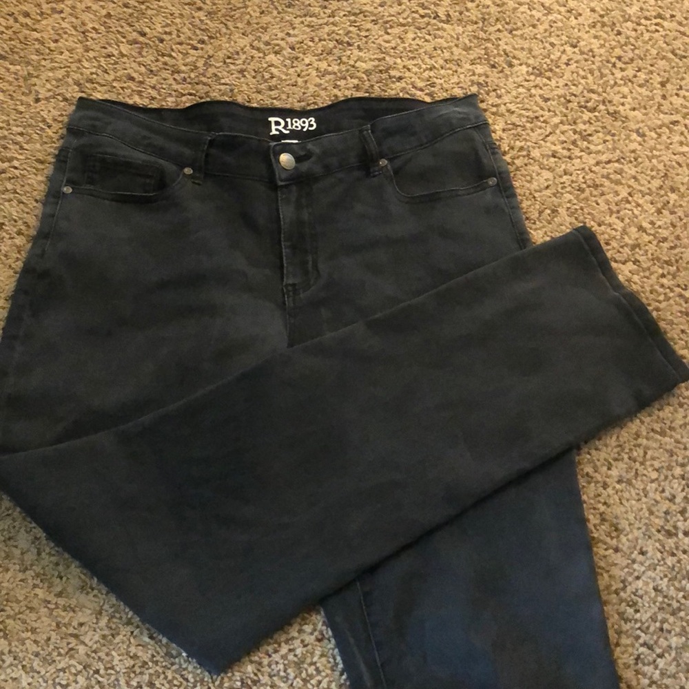 Black Straight Leg Jeans (stretch)